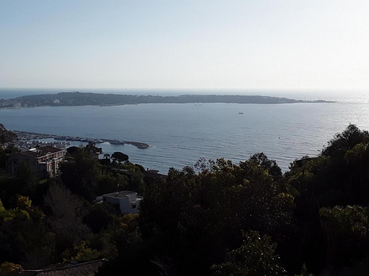 Villa Alamp#Supercannes #Golfejuan #Cannes #Mediterraneanpanoramicview #Piscine #Rooftop # Verymodern #Openliving #Closebeach #Closecapantibes Vallauris Zewnętrze zdjęcie